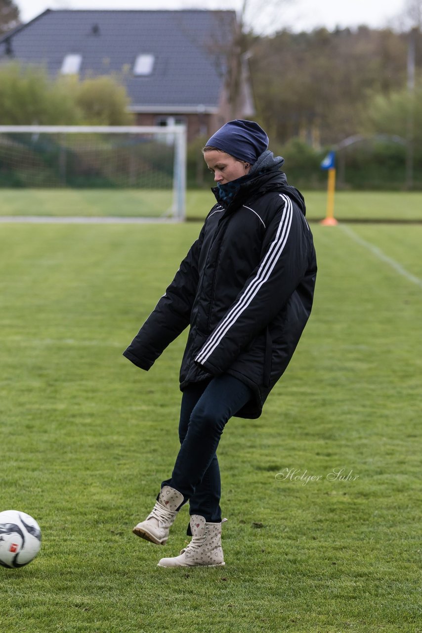 Bild 274 - Frauen TSV Wiemersdorf - SV Henstedt Ulzburg : Ergebnis: 0:4